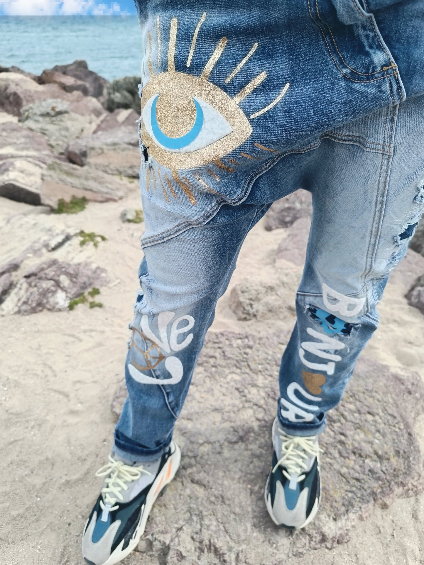 Jean Eye