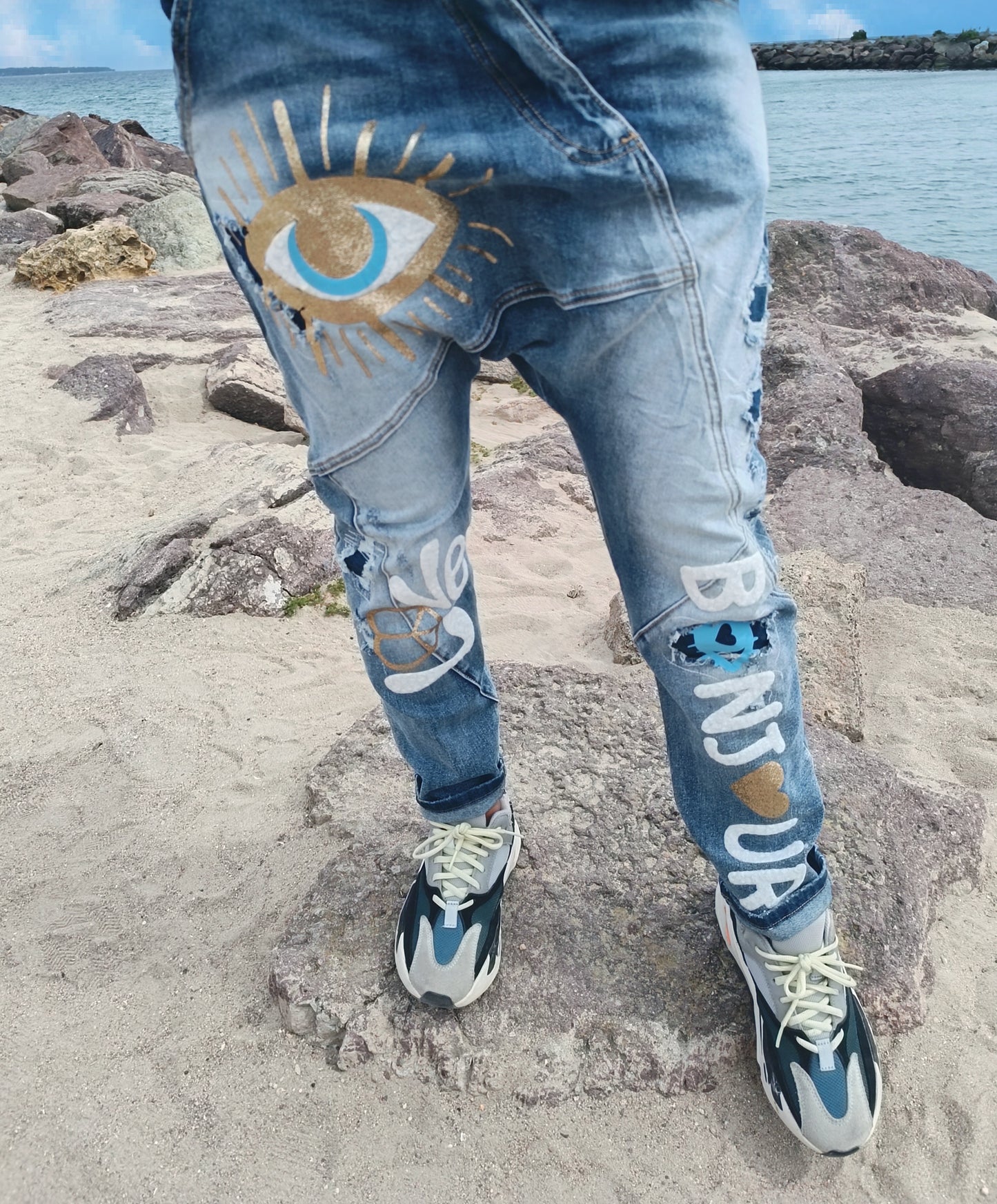 Jean Eye