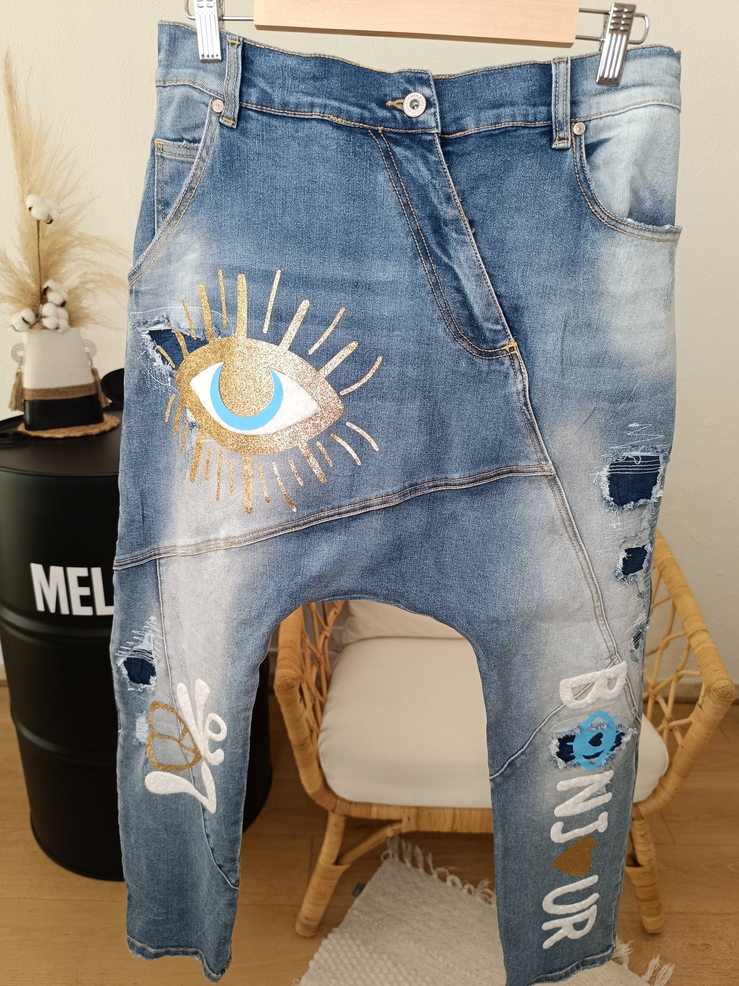 Jean Eye