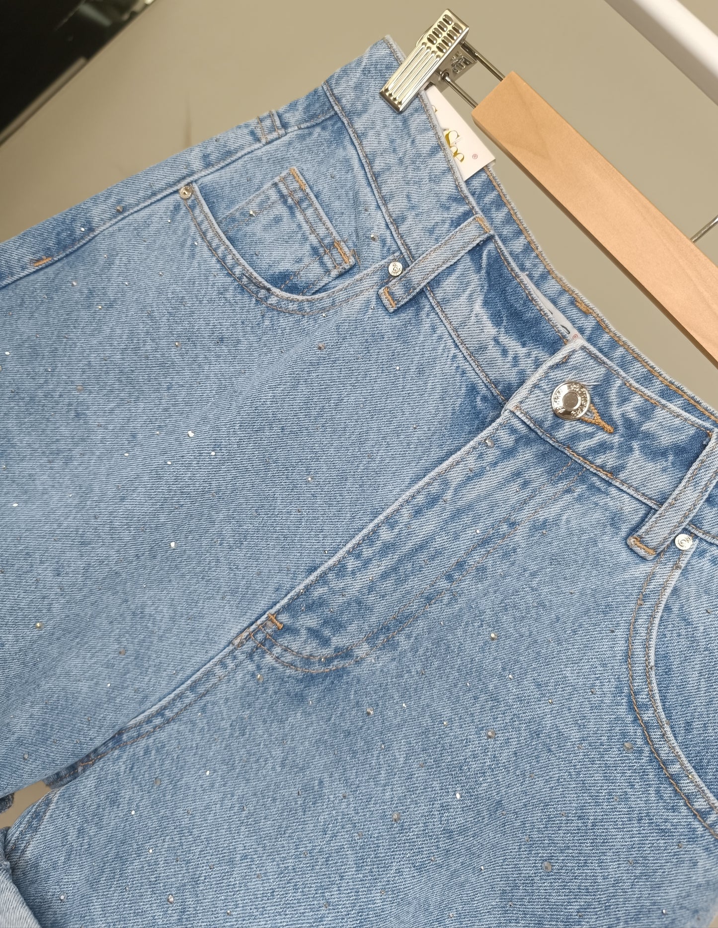 Short en jean strassé