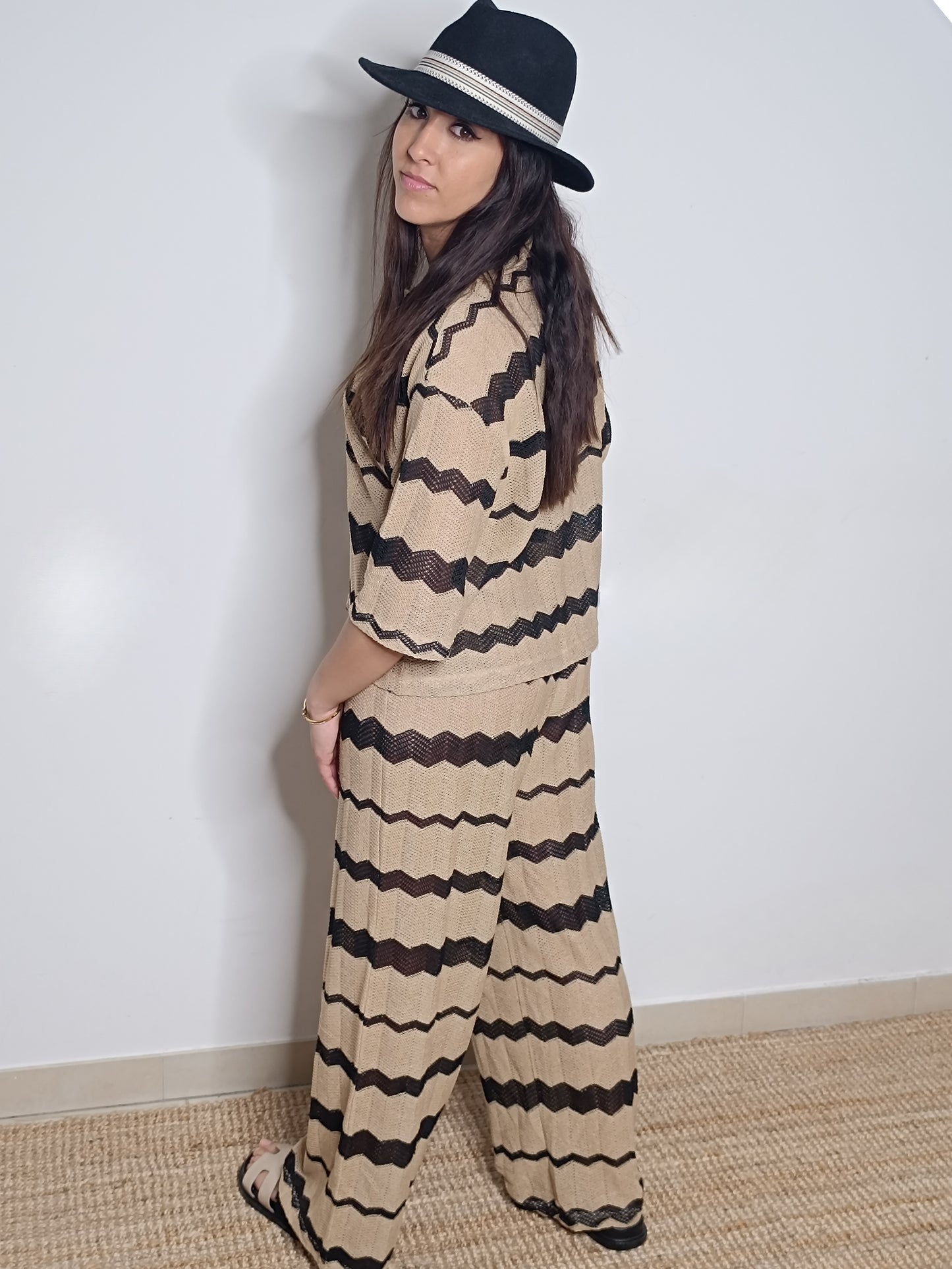 Ensemble Alena Camel