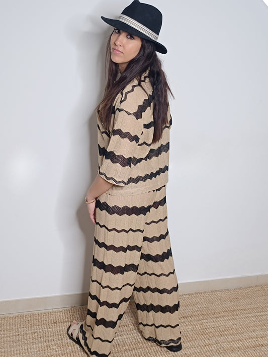 Ensemble Alena Camel